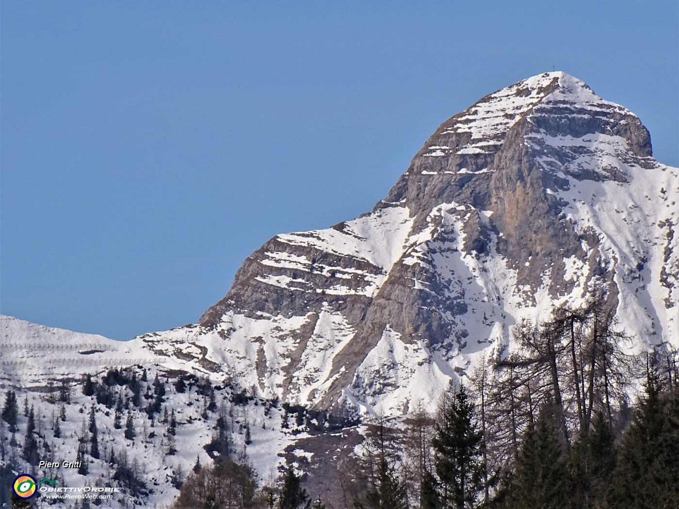 16 Maxi zoom in Pegherolo (1369 m).JPG